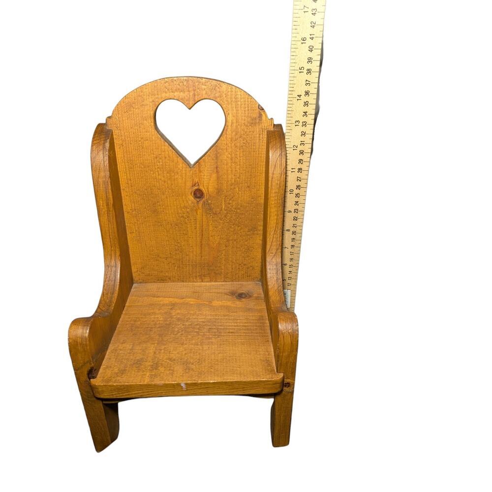 Vintage Country Style Pine Doll Chairs / Bookends with Heart Cutouts - Pair - Picture 9 of 12